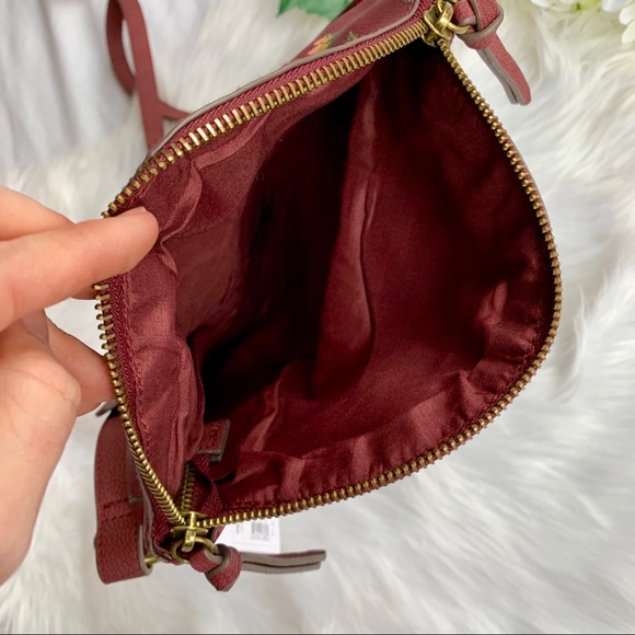 SALE🎉 Sonoma | Floral Fold-over Cross Body - Picture 3 of 8